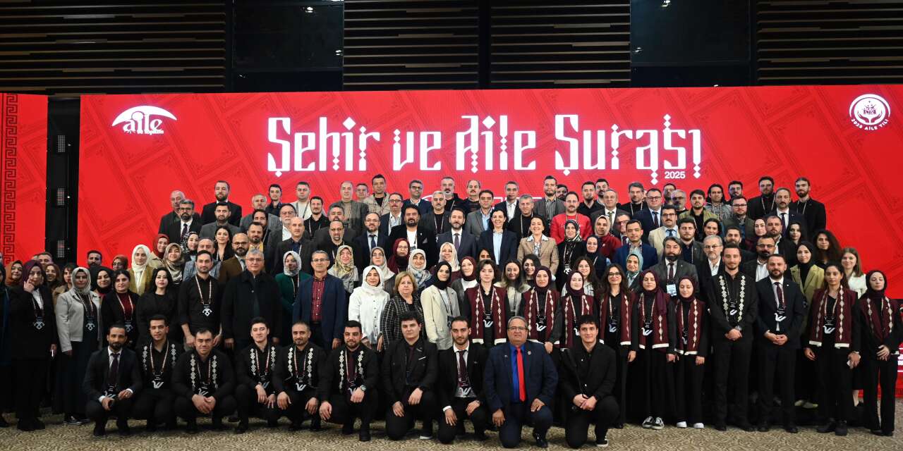 Konya’da düzenlenen Şehir ve Aile Şûrası tamamlandı