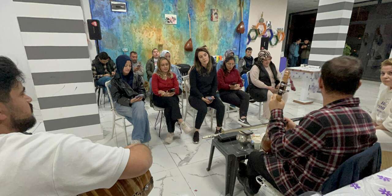 Konya’da türkü topluluğu kuruldu! Kültürü yaşatacaklar