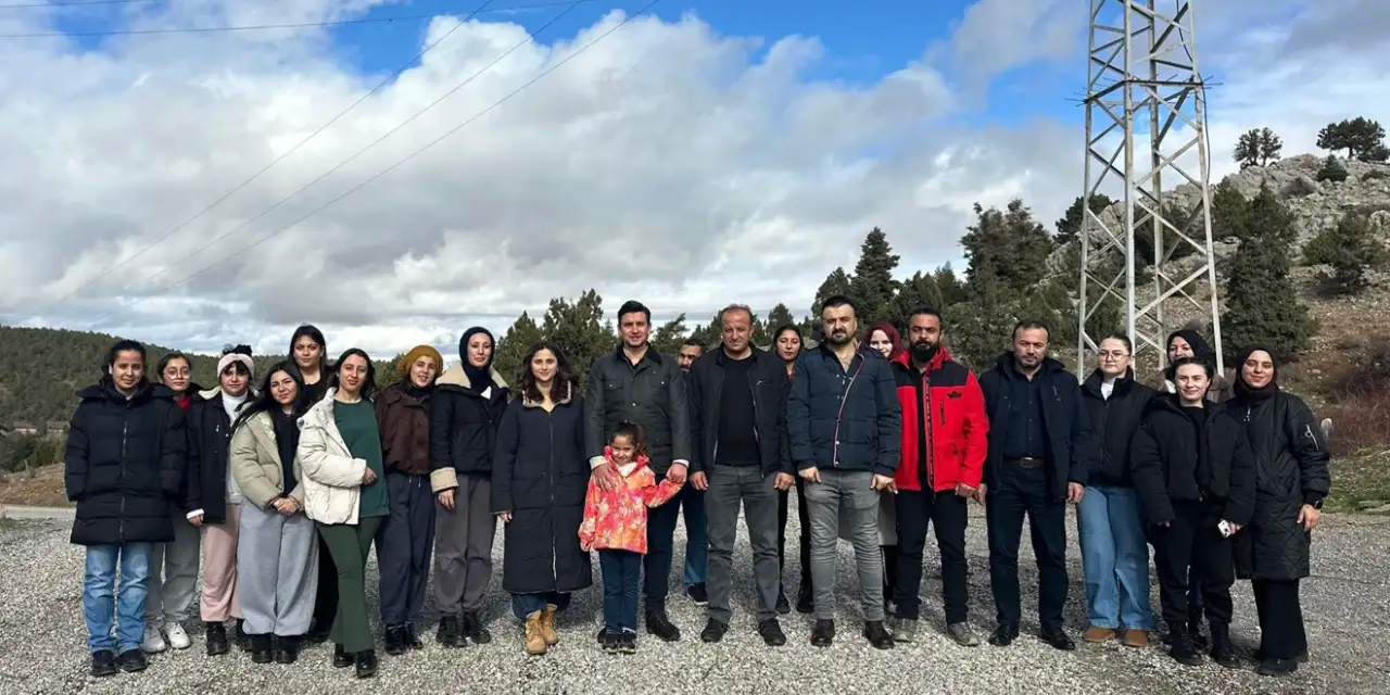 Konya’daki üniversiteli gençlerden doğaya büyük katkı