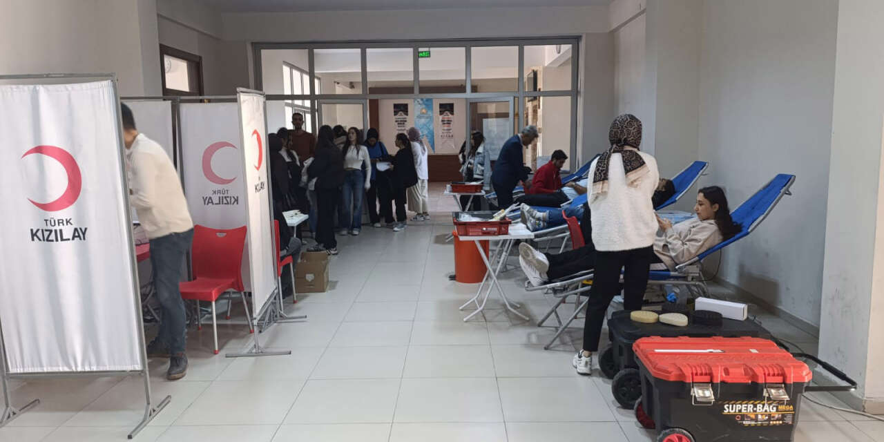 Konya’da üniversitede 102 ünite kan toplandı