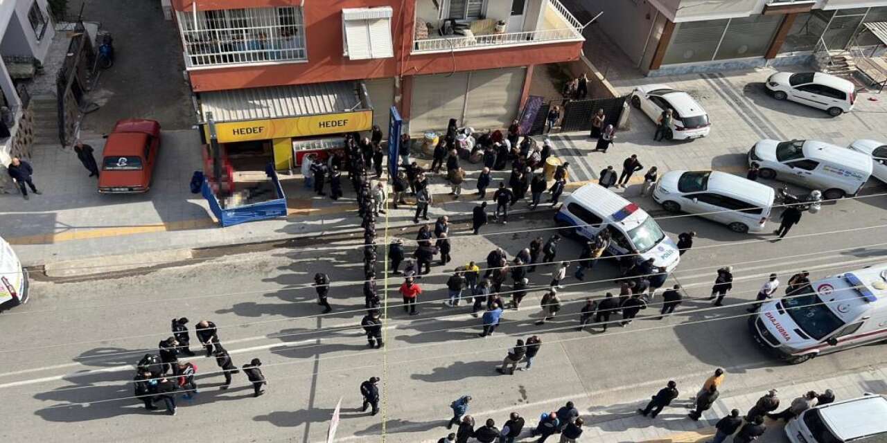 Bir ilimiz dehşeti yaşadı! Önce komşu anne ve oğlunu, sonra büfeciyi öldürdü