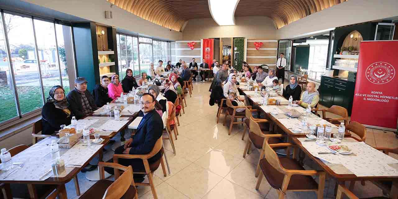 Konya’da büyük buluşma! Özel çocuklar ve aileleri bir araya geldi