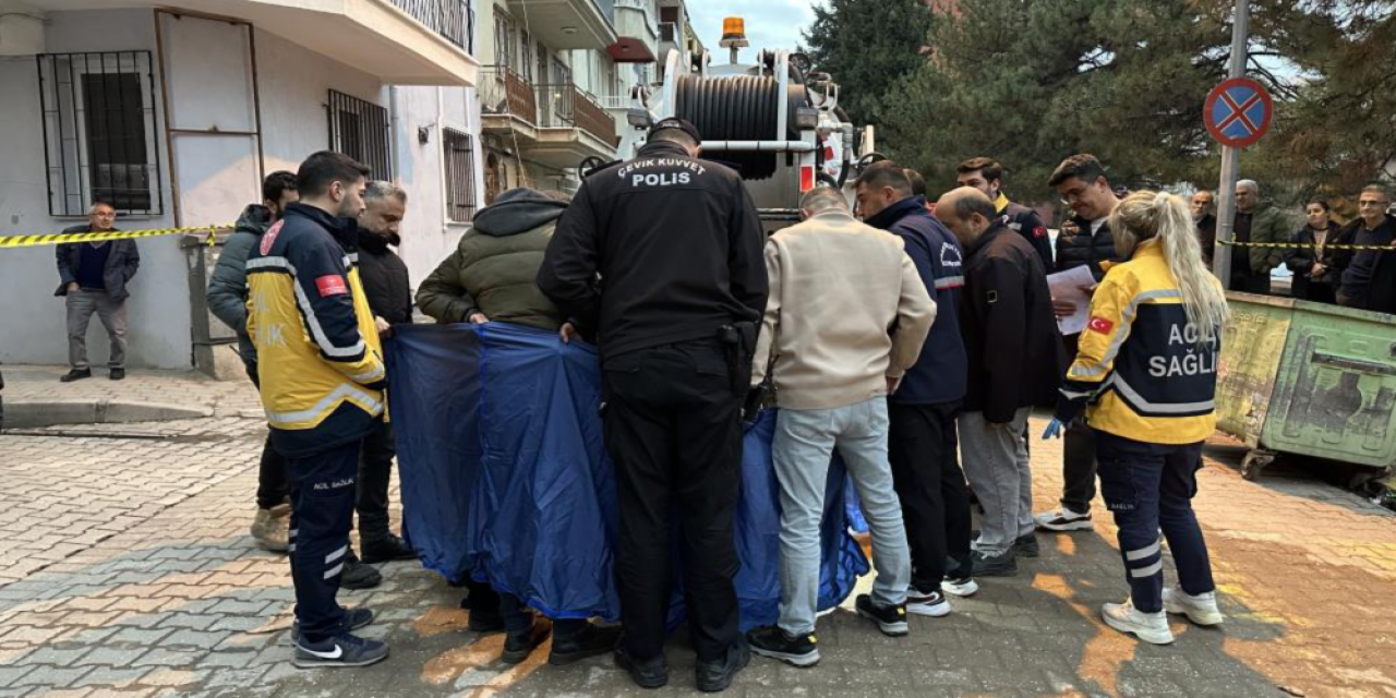 Kanalizasyonda 4,5 aylık cenin bulundu