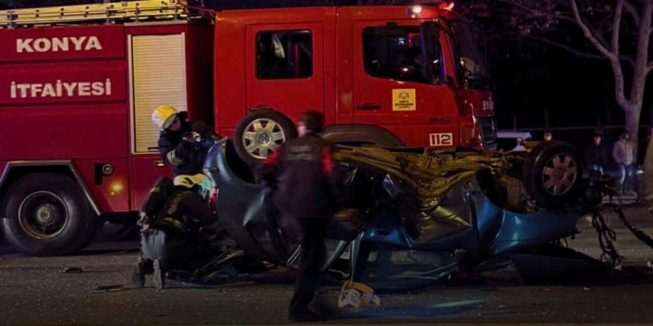 Konya’nın yoğun yolunda yeni kaza! Ağaca çarpıp takla attı