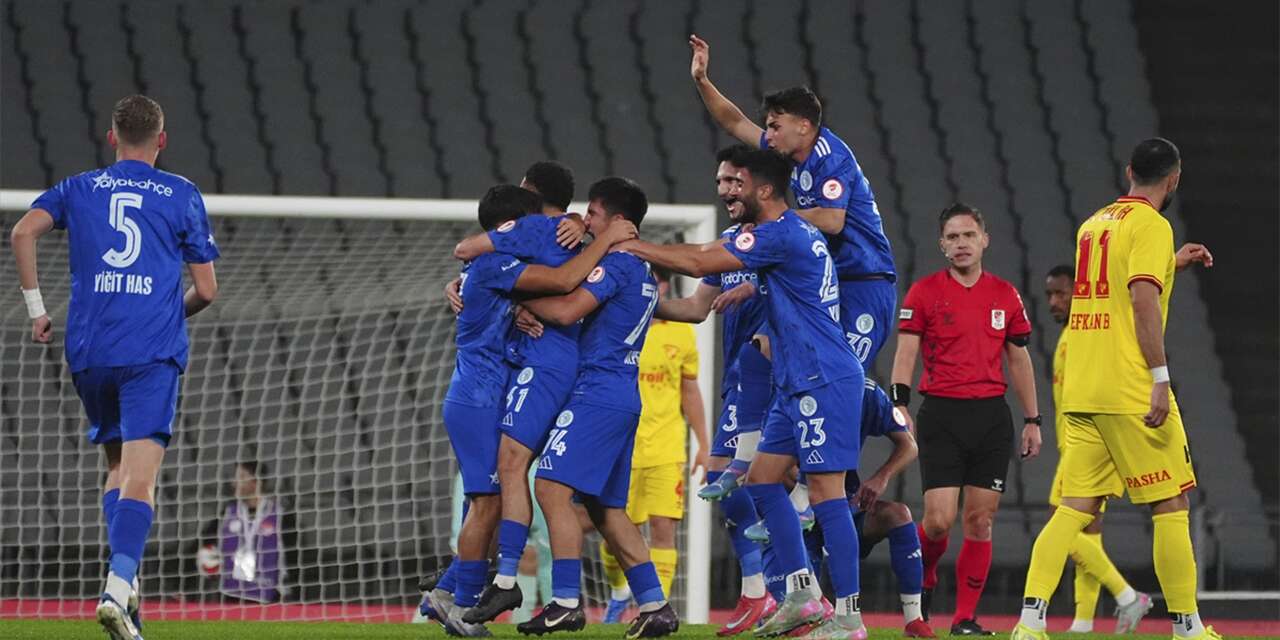 Beyoğlu Yeni Çarşı, Süper Lig ekibini kupadan eledi