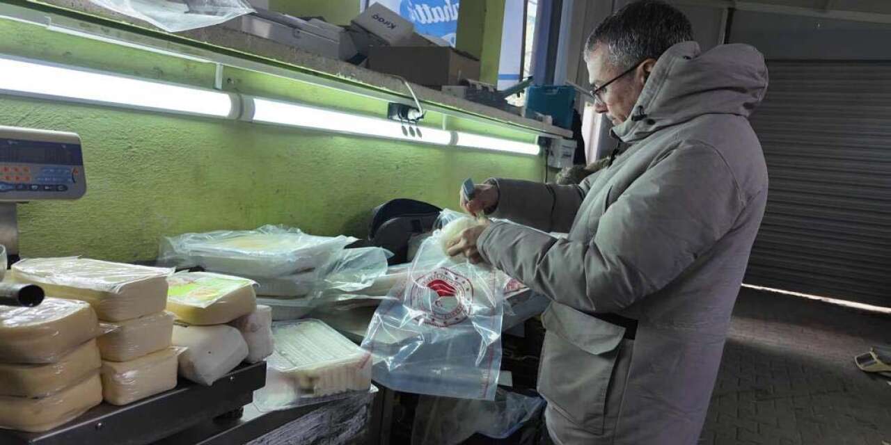 Hepsini vatandaşa yedireceklerdi! Ekipler baskın yaptı