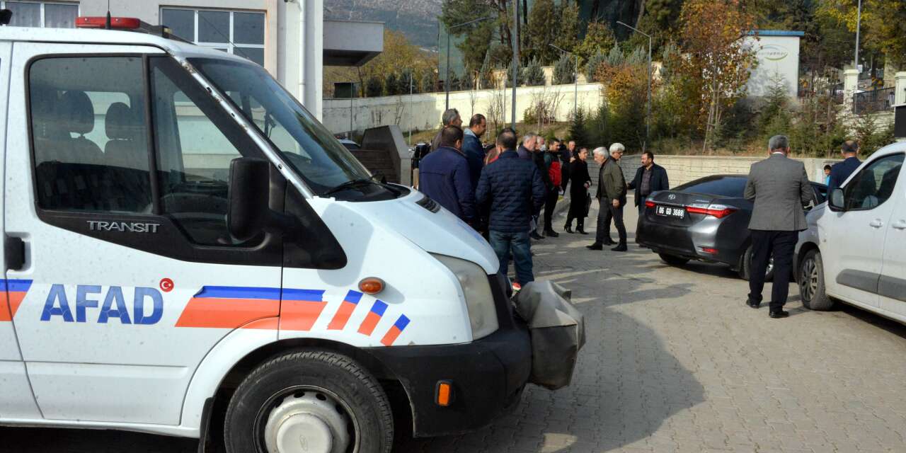 Okulda sızıntı paniği! 17 öğrenci hastaneye kaldırıldı