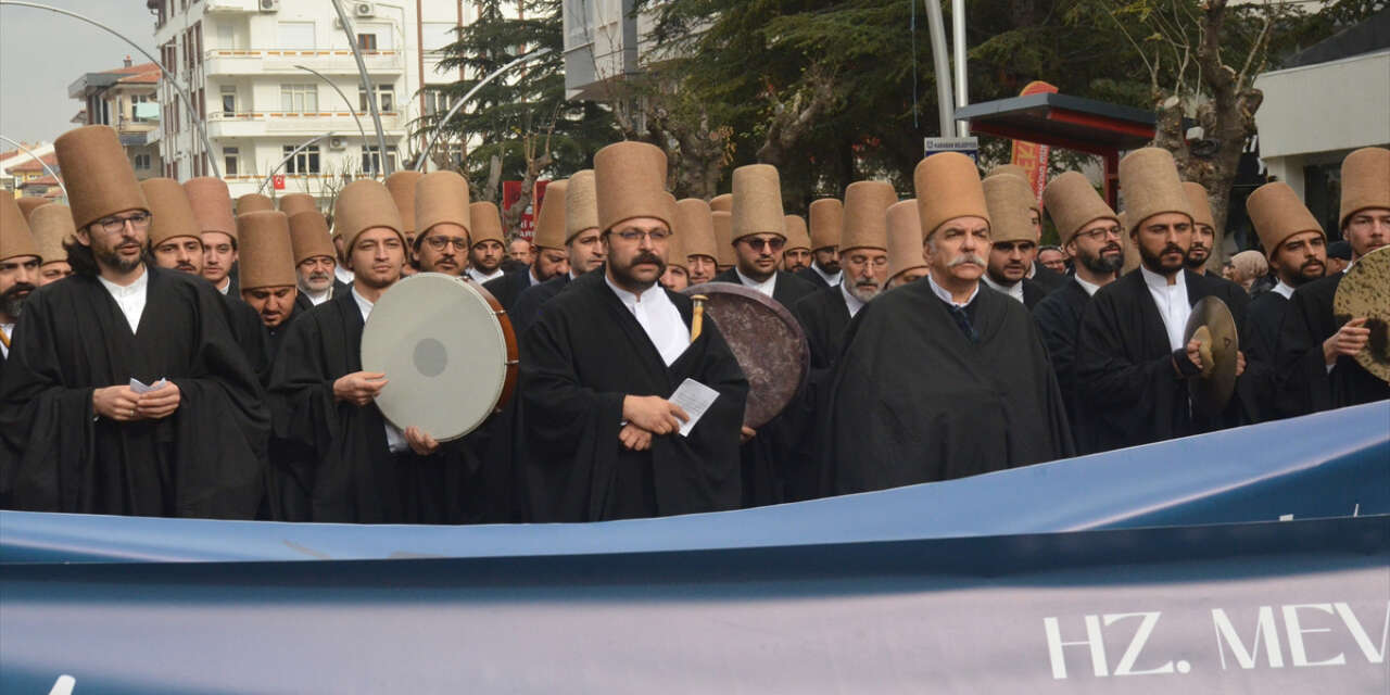 Mevlana'nın 752. Vuslat Yıl Dönümü Anma Törenleri Karaman’da başladı