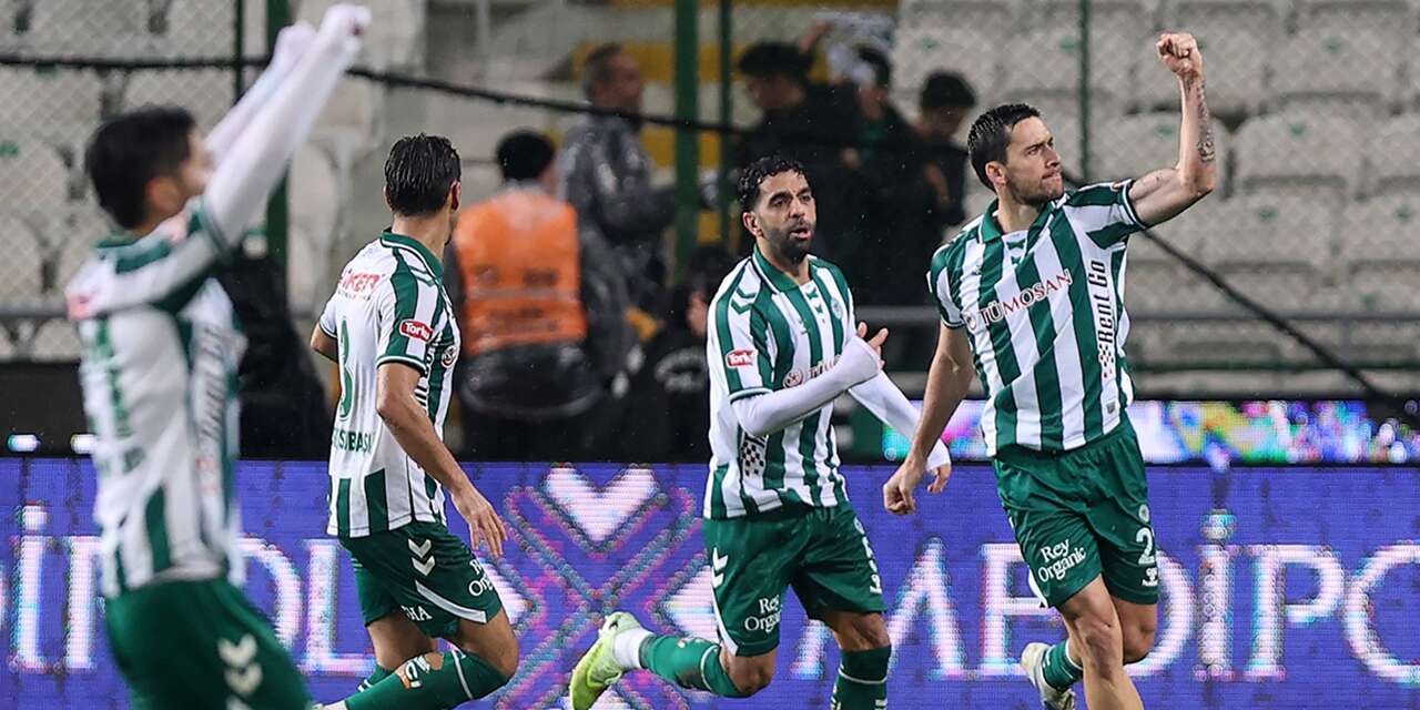 Konyaspor evinde 1 puanı penaltıdan aldı
