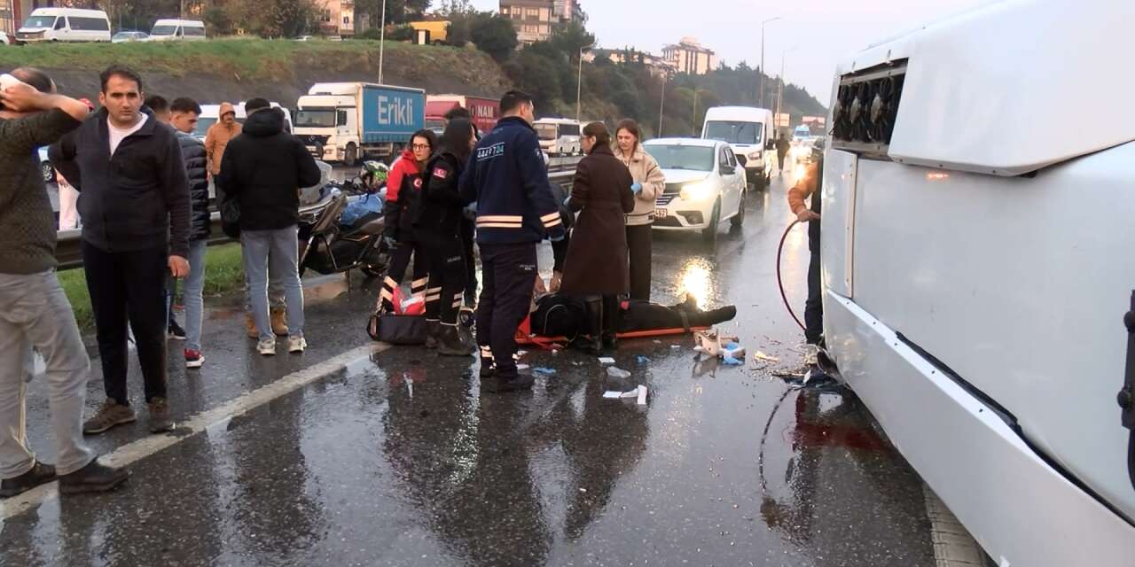 Havalimanı çalışanlarını taşıyan servis devrildi! 1’i ağır 11 yaralı var