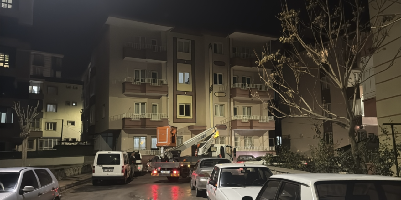 Binada doğalgaz patladı