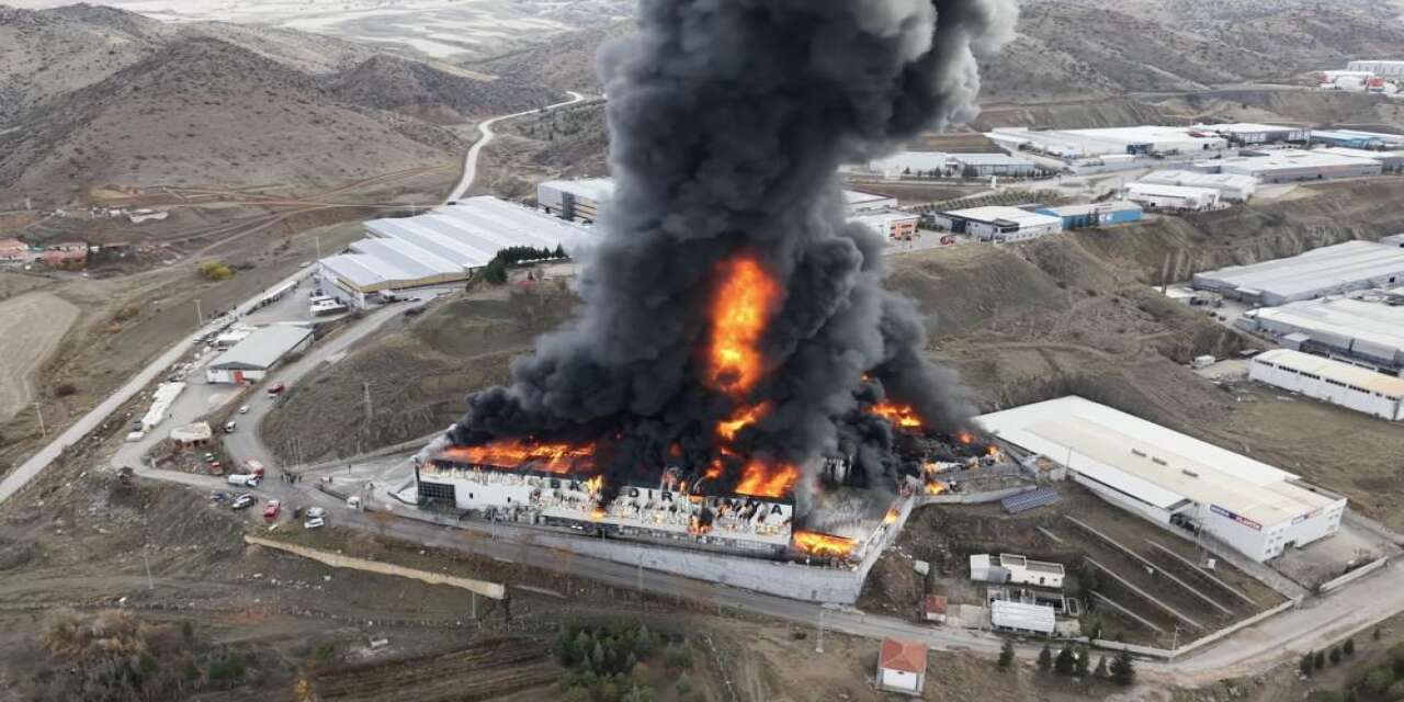 OSB’de büyük fabrika yangını