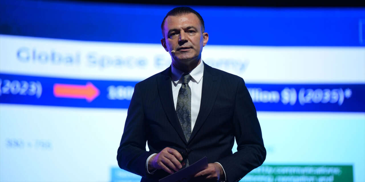 Take Off İstanbul 2025'te küresel uzay ekonomisi konuşuldu