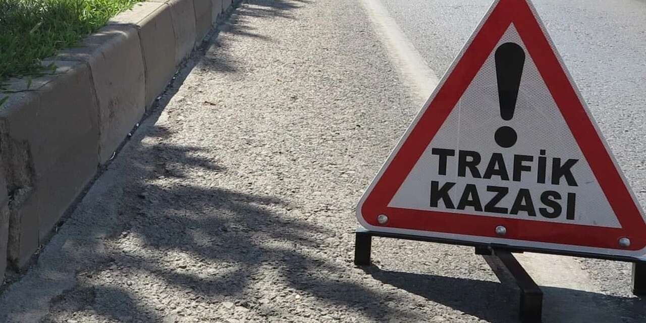 Konya’da kamyonla araç çarpıştı! Yaralılar var