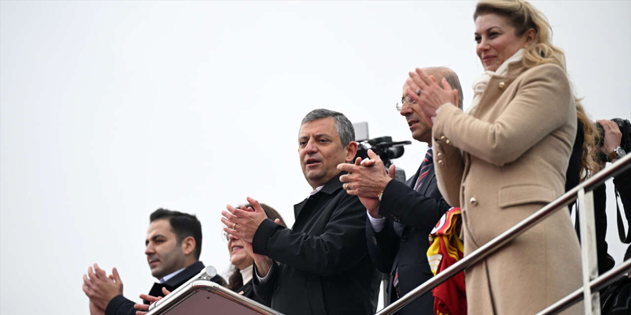 CHP Genel Başkanı Özel, asgari ücret beklentilerini açıkladı