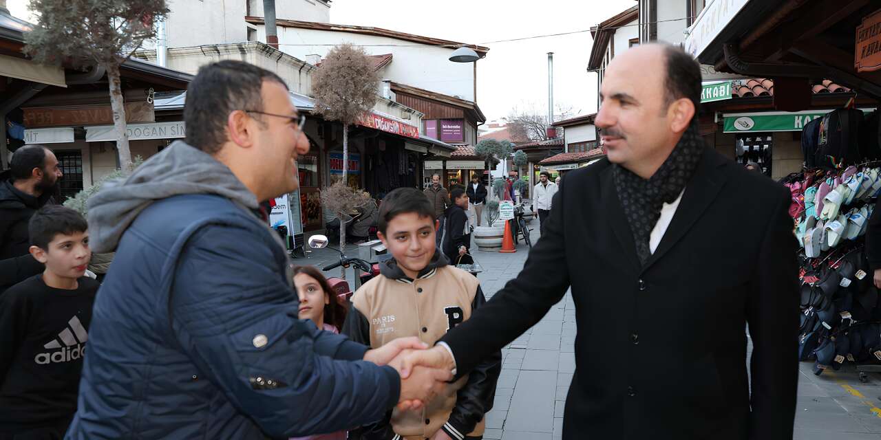 Başkan Altay, Konya sokaklarında halkın arasına karıştı