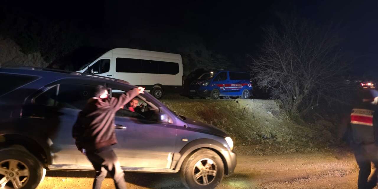 Dağlık alanda kaybolan çocuğu akıllı saati kurtardı