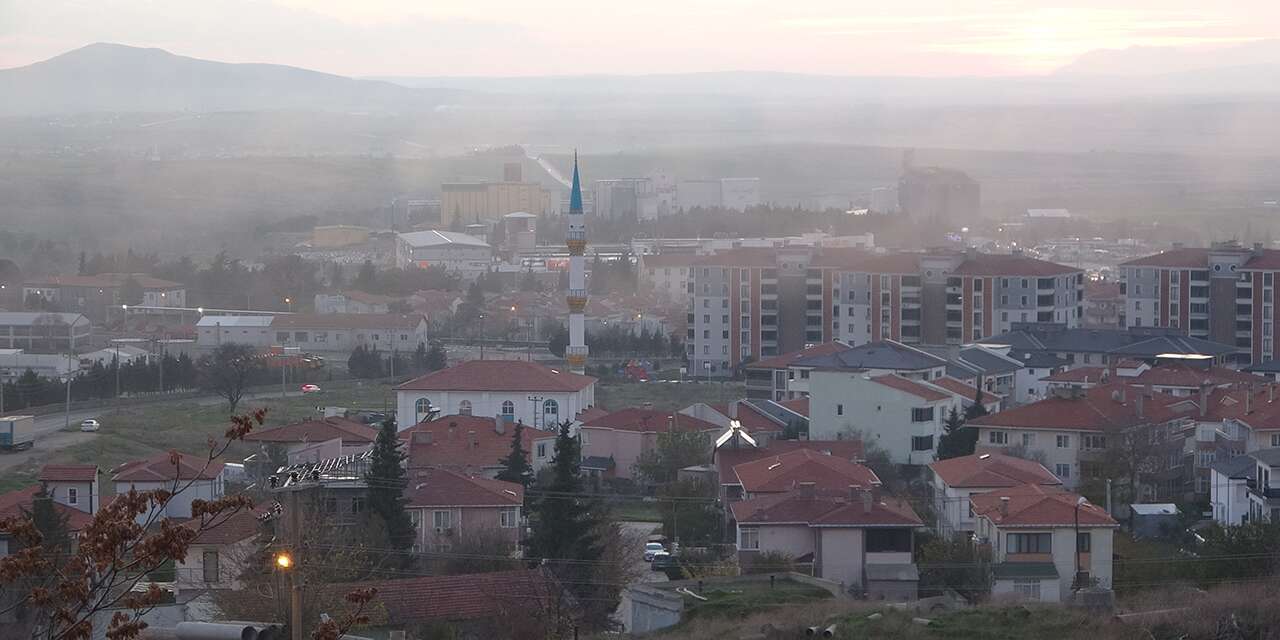 Bir ilimizde alarm verildi! Bu saatlerde soba ve kalorifer yakılmayacak