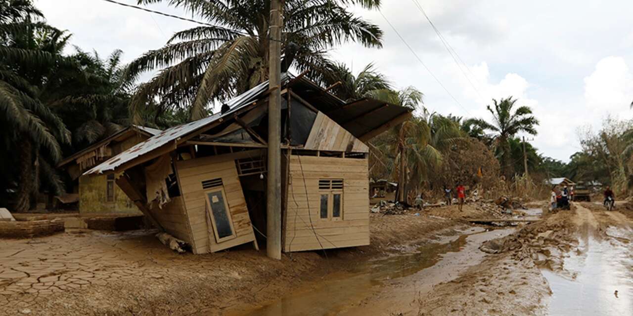 Ülke felaketi yaşıyor! Ölü sayısı 1030'a yükseldi
