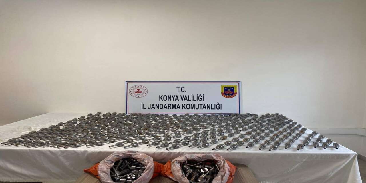 Konya’da yüzlerce tabanca namlusu ele geçirildi