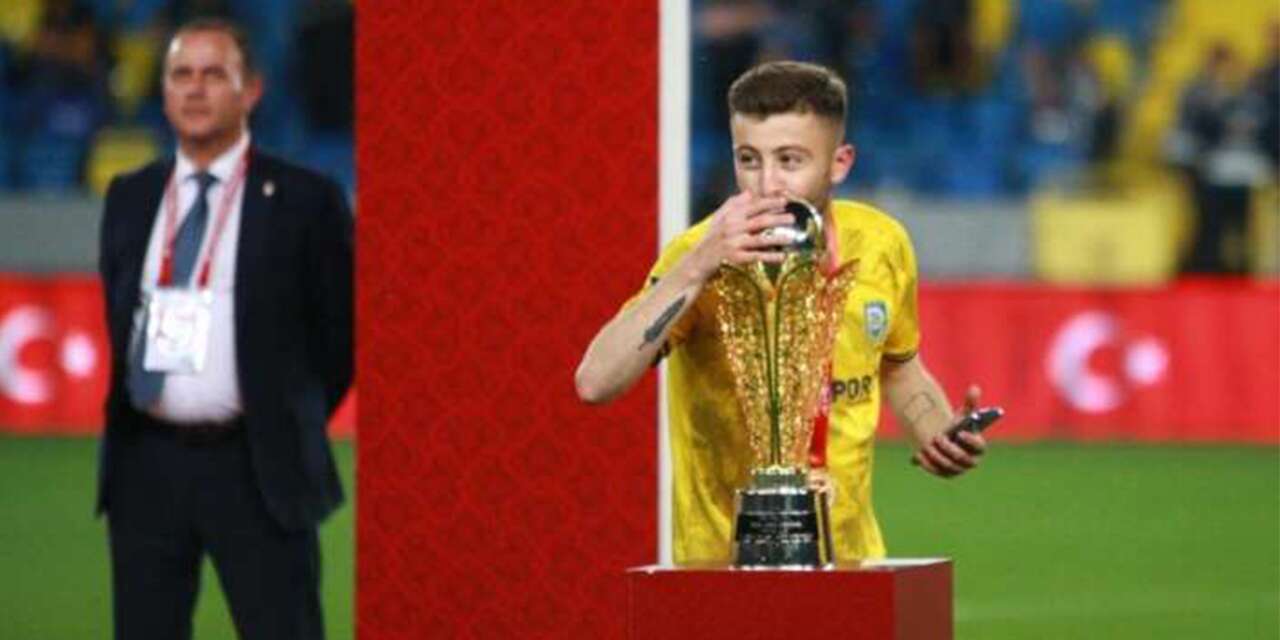 Silahlı saldırıya uğrayan futbolcudan acı haber geldi