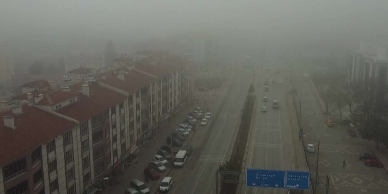 Konya Kulu’da yoğun sis ulaşımı aksattı