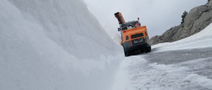 Konya'da kar nedeniyle 5 aydır kapalı olan yol trafiğe açıldı
