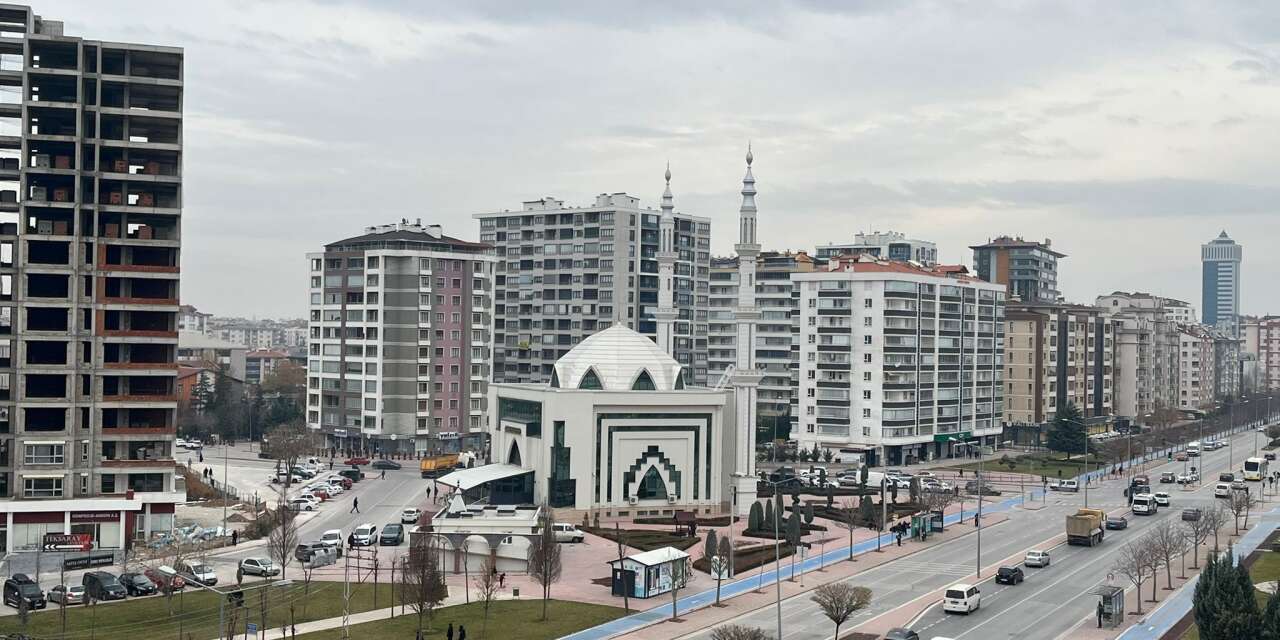 Konya semalarında yankılanan farklı ezan sesi merak uyandırdı