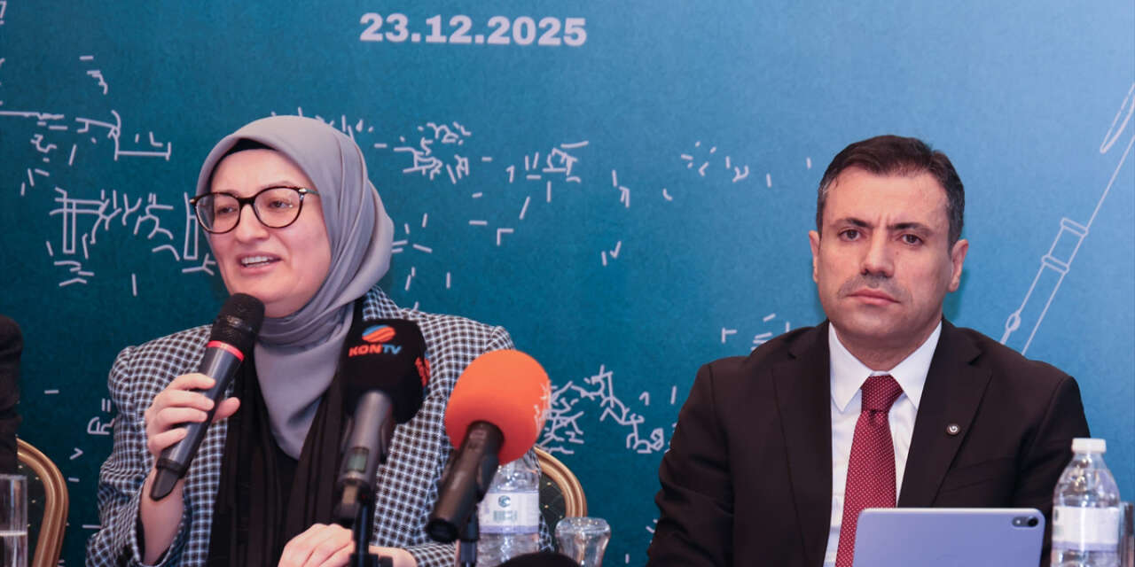 Belgin Uygur Konya’da konuştu