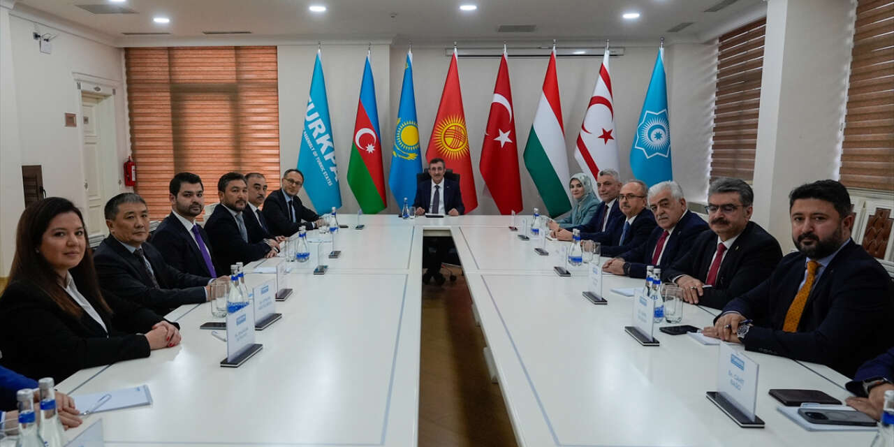 Cevdet Yılmaz: Yenilebilir enerjide güçlü adımlar atma zamanı