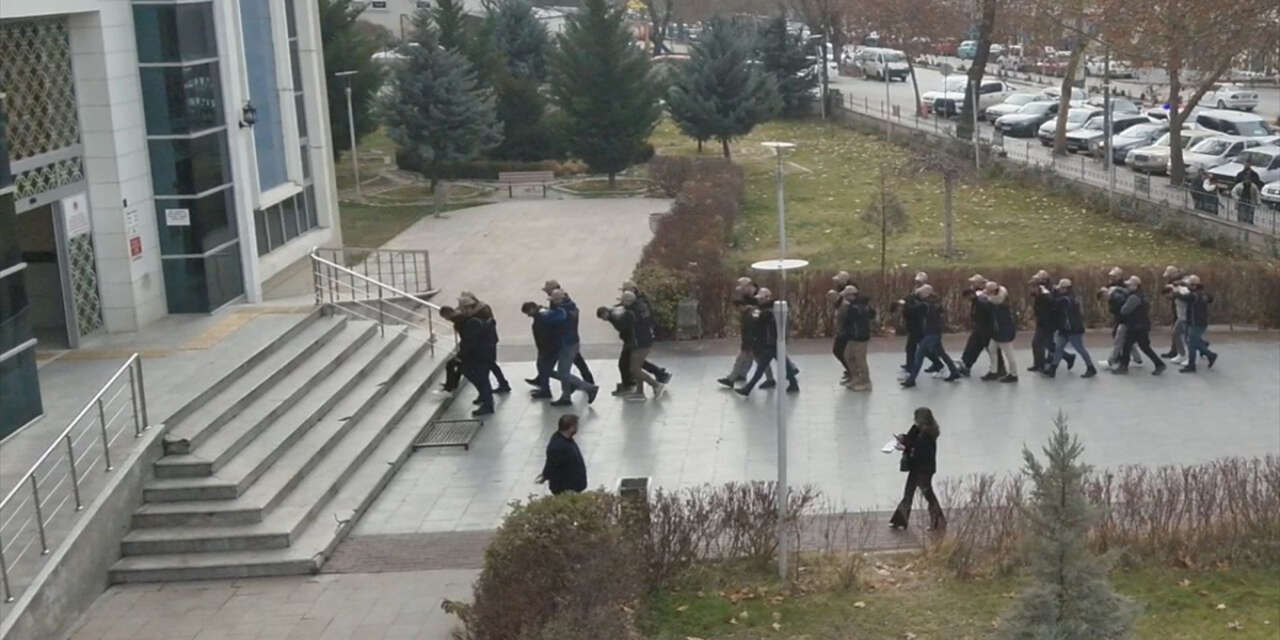 DEAŞ operasyonunda 10 şüpheli tutuklandı