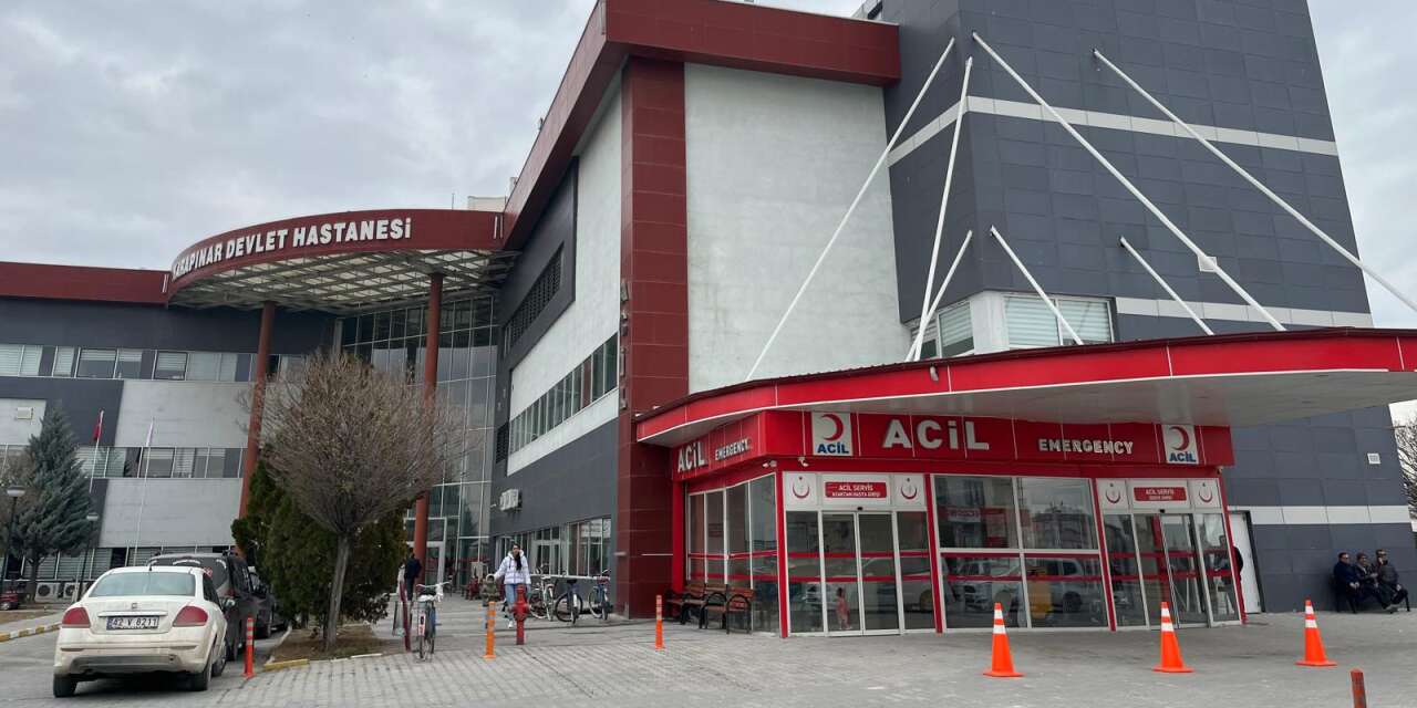 Konya’da TIR ve otomobillerin karıştığı zincirleme kaza yaşandı