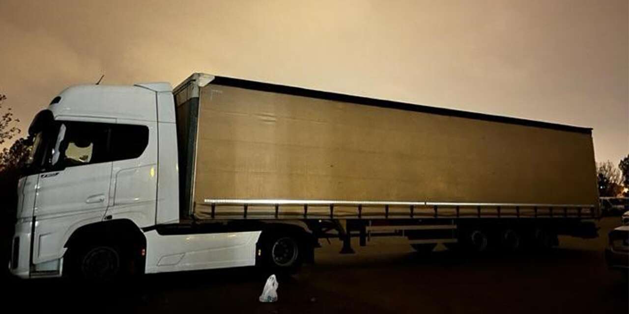 Durdurulan TIR’da 3 milyonluk otomobil parçaları ele geçirildi