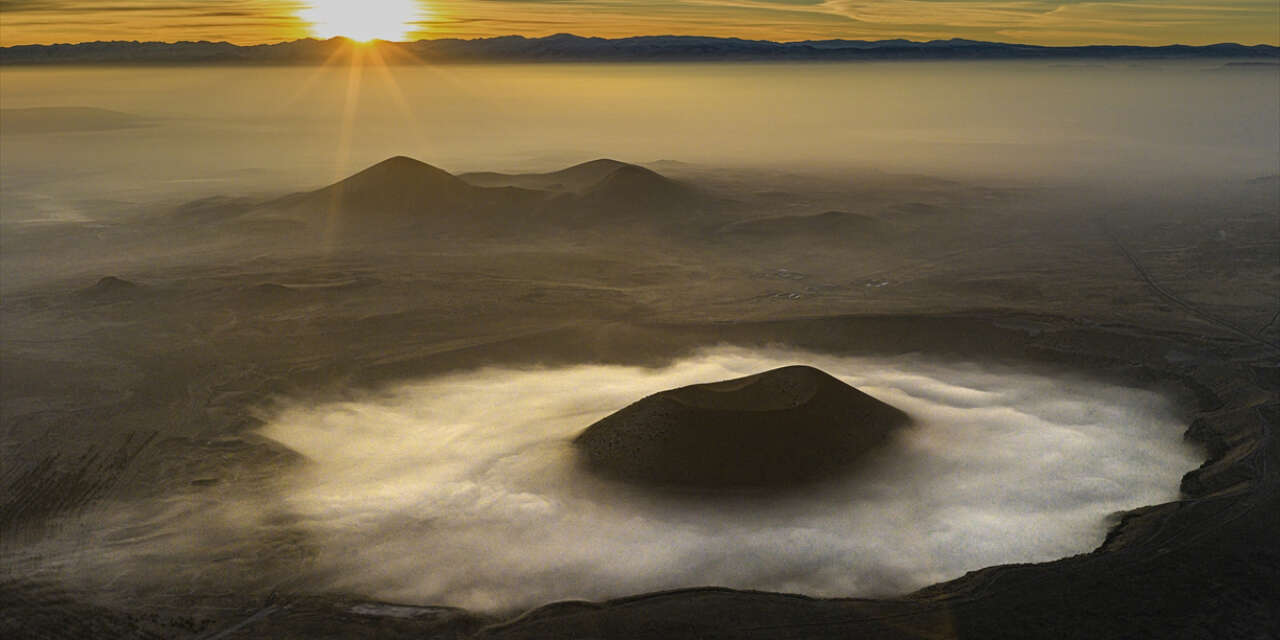 Dünyanın Konya’daki doğa harikasında sisle gelen görsel şölen