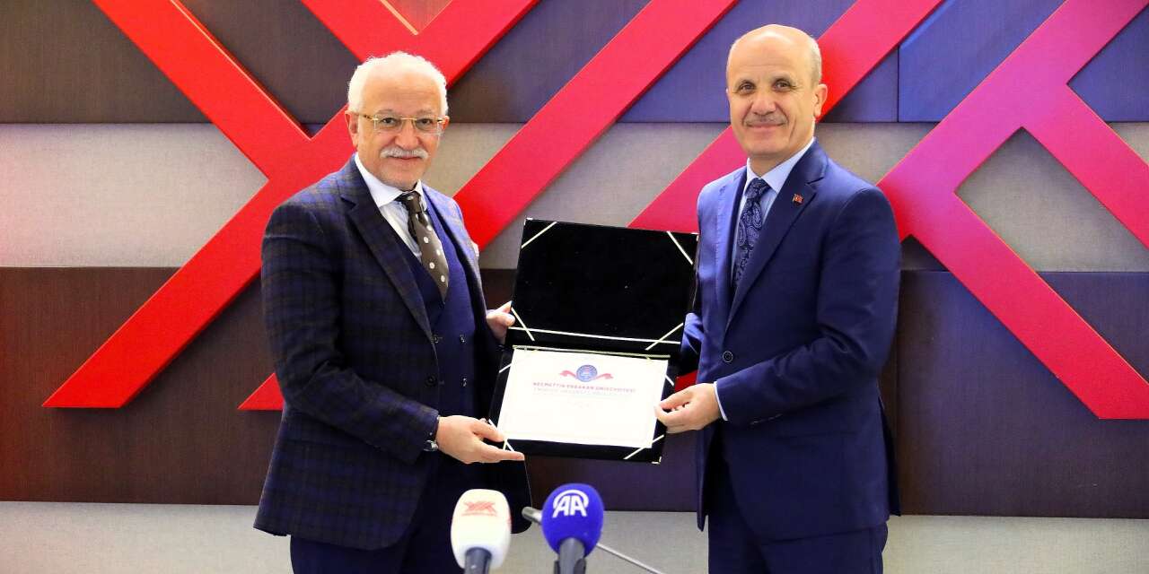 Konya bayrak yarışında Türkiye ikincisi oldu