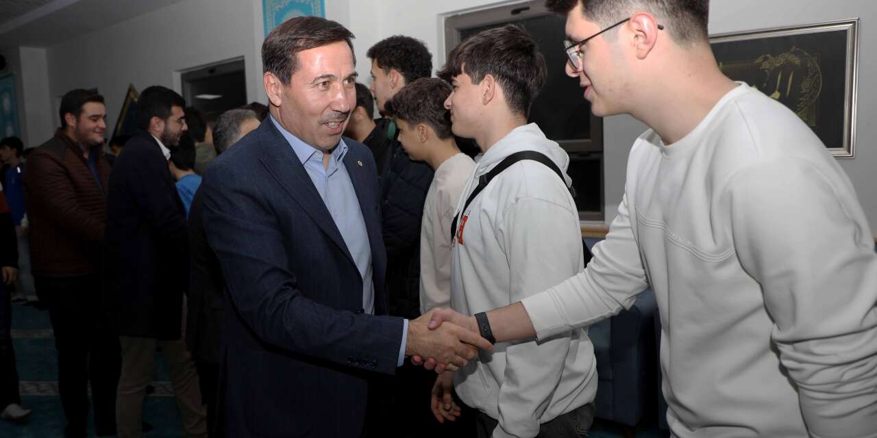 Başkan Kılca, Konya’da kalan öğrencilerle bir araya geldi