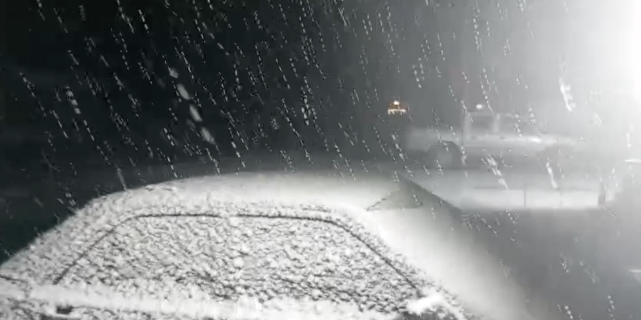 Konya’da beklenen kar başladı! Merkeze hafif düşüyor