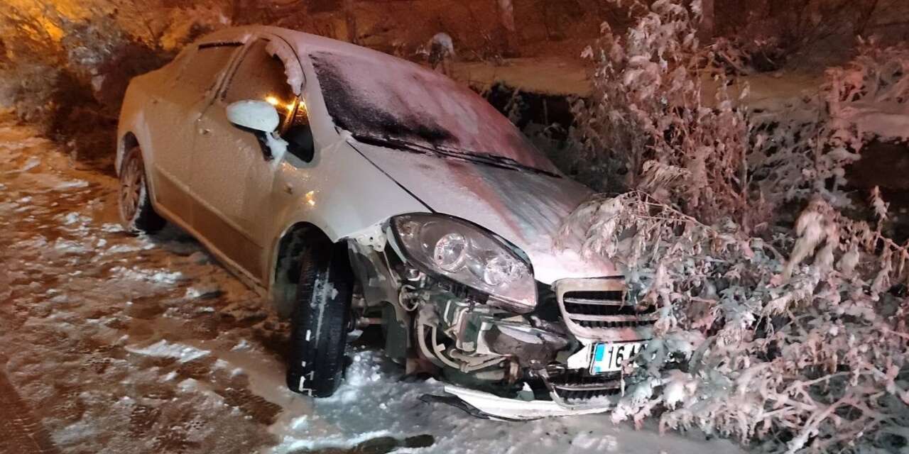 Kar yağışı kazaya davetiye çıkardı! 3'ü çocuk 7 kişi yaralandı