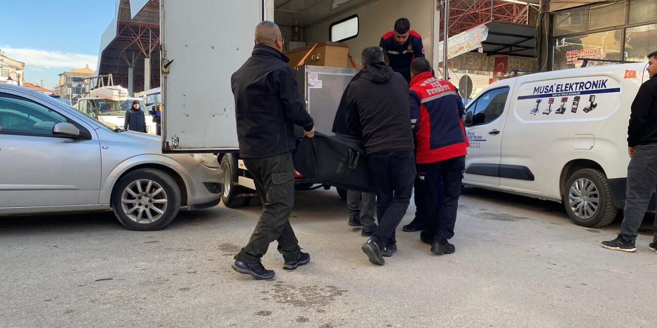 İşe gitmeyen otobüs şoförü otel odasında ölü bulundu