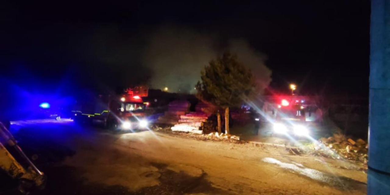 Konya’da marangoz atölyesi alevler içinde kaldı