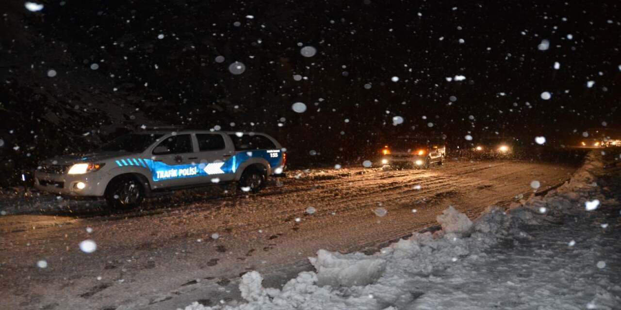 Alacabel’de kar mesaisi
