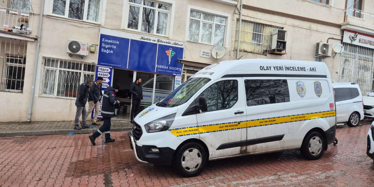 Haber alınamayan yaşlı çiftin, evde cesetleri bulundu