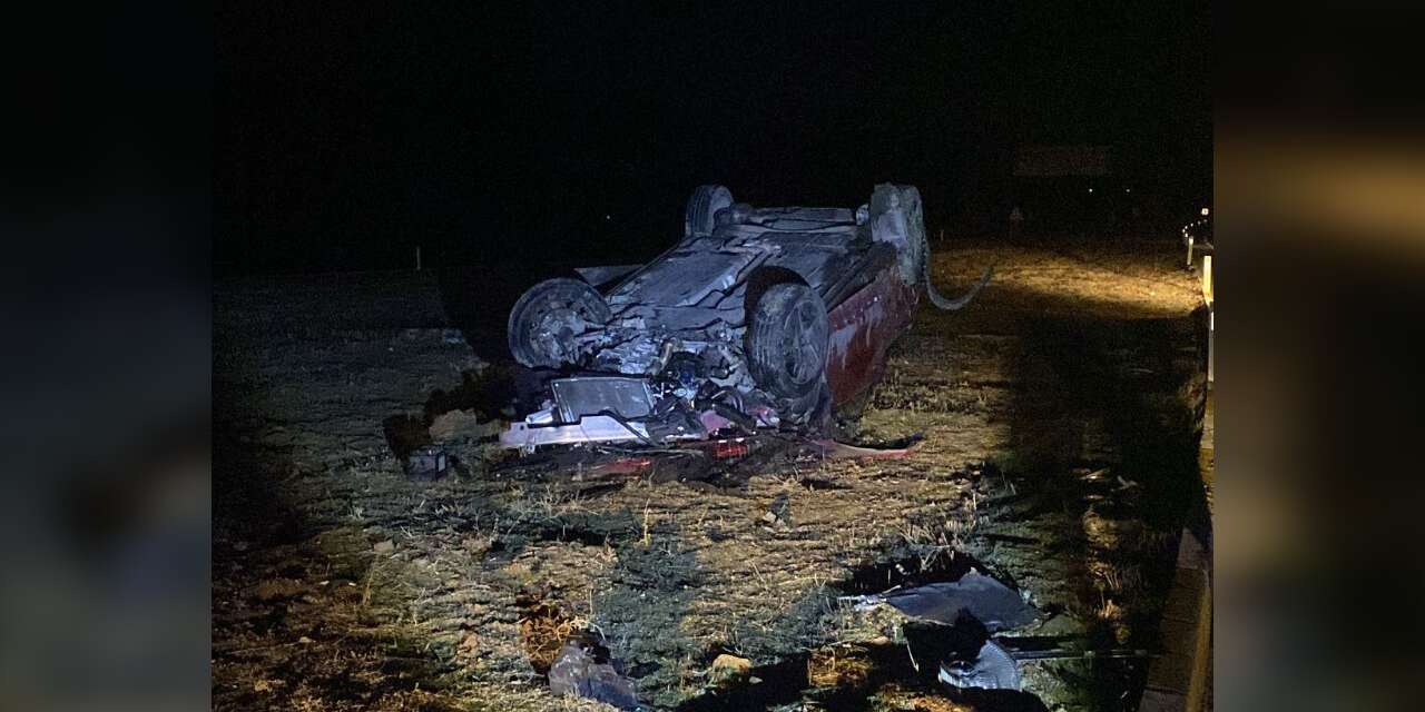 Konya’da kavşakta çarpışan araçlardan biri devrildi! 4 yaralı var