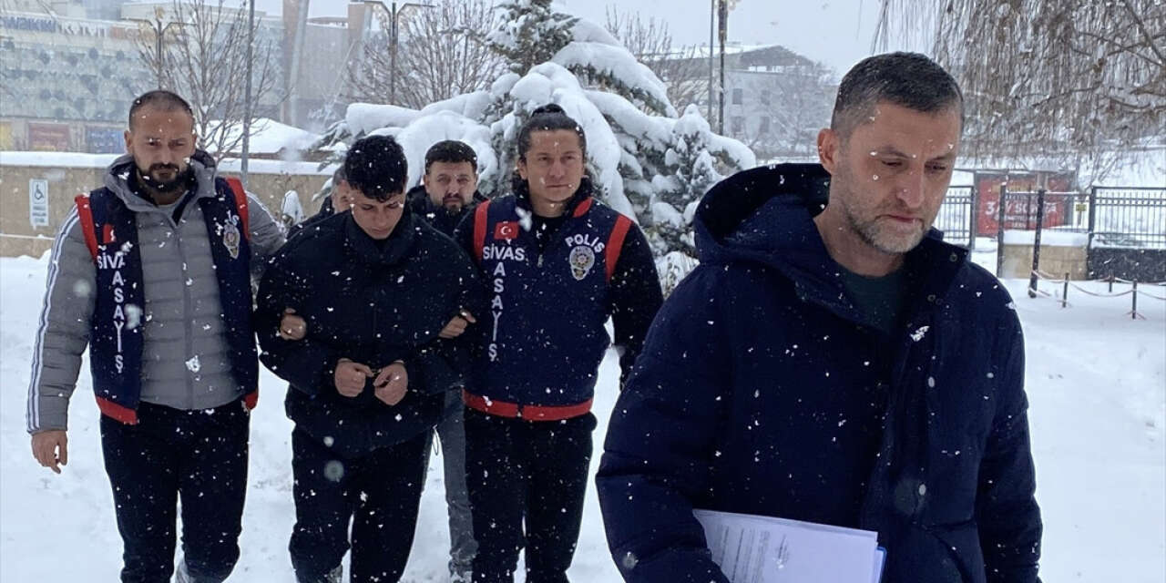 Yılbaşı gecesi gençlerin kavgası cinayetle bitti, Baran Kırmıt öldürüldü