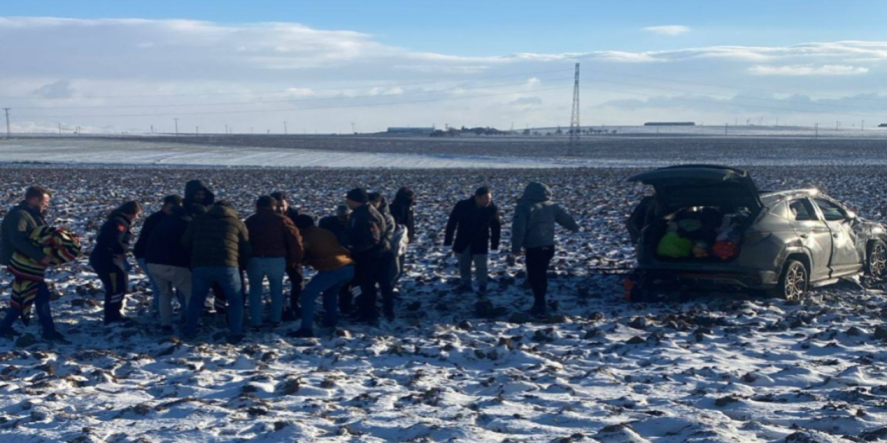 Konya’da karlı yolda kaza! 4 yaralıdan biri ağır