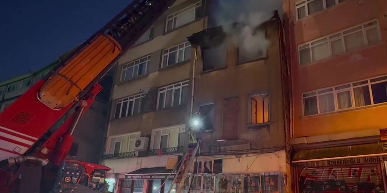 Yanmamak için pencereden atladı! Durumu ağır