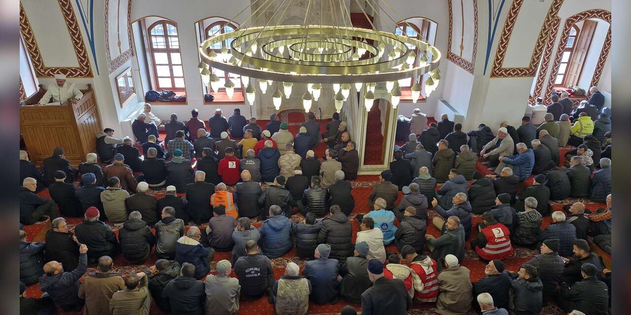 Konya ayağa kaldırdı! Habibi Neccar’da 3 yıl sonra ilk cuma