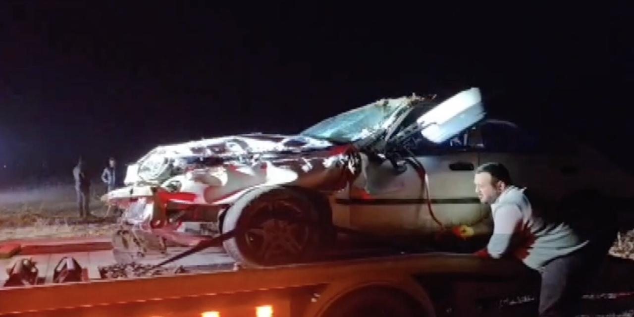 Eskil’de otomobil devrildi! 3 yaralı var