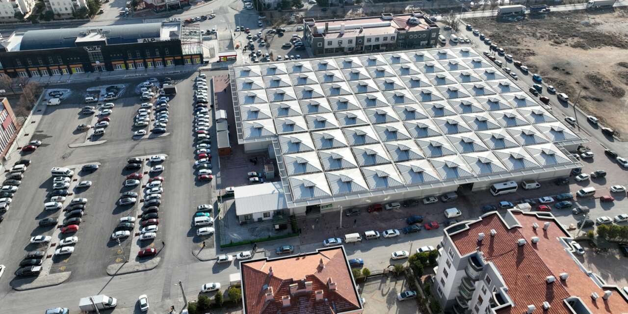 Konya’nın en ucuz pazarı yeni yılda da gözde