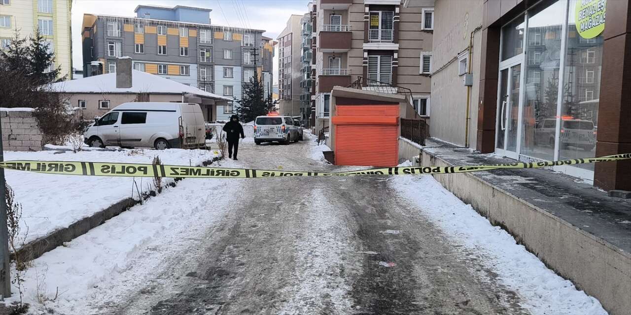 Servis bekleyen öğrenci dehşeti yaşadı! Durumu ağır